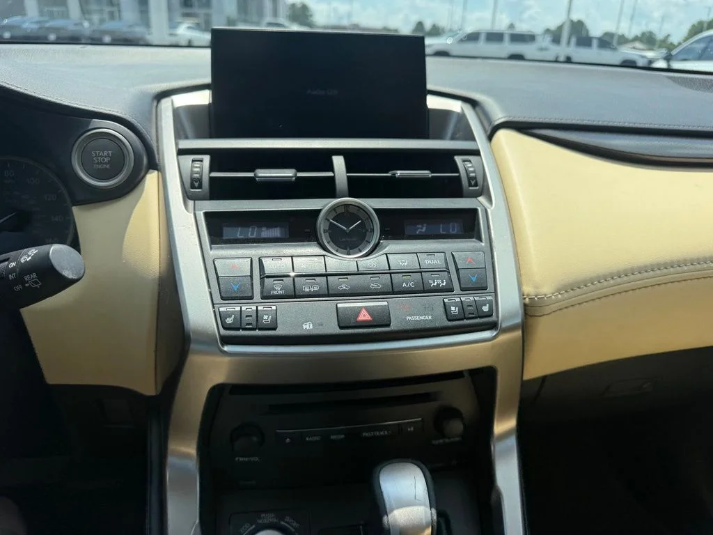 Used 2017 White Lexus 200t image 13