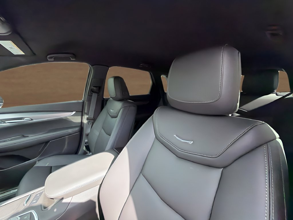 2026 Cadillac XT5 Luxury - Photo 11