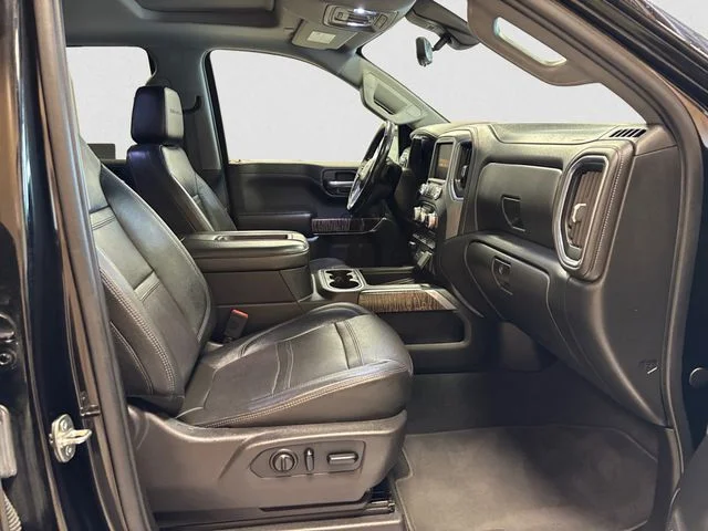 Used 2019 Black GMC Denali image 16