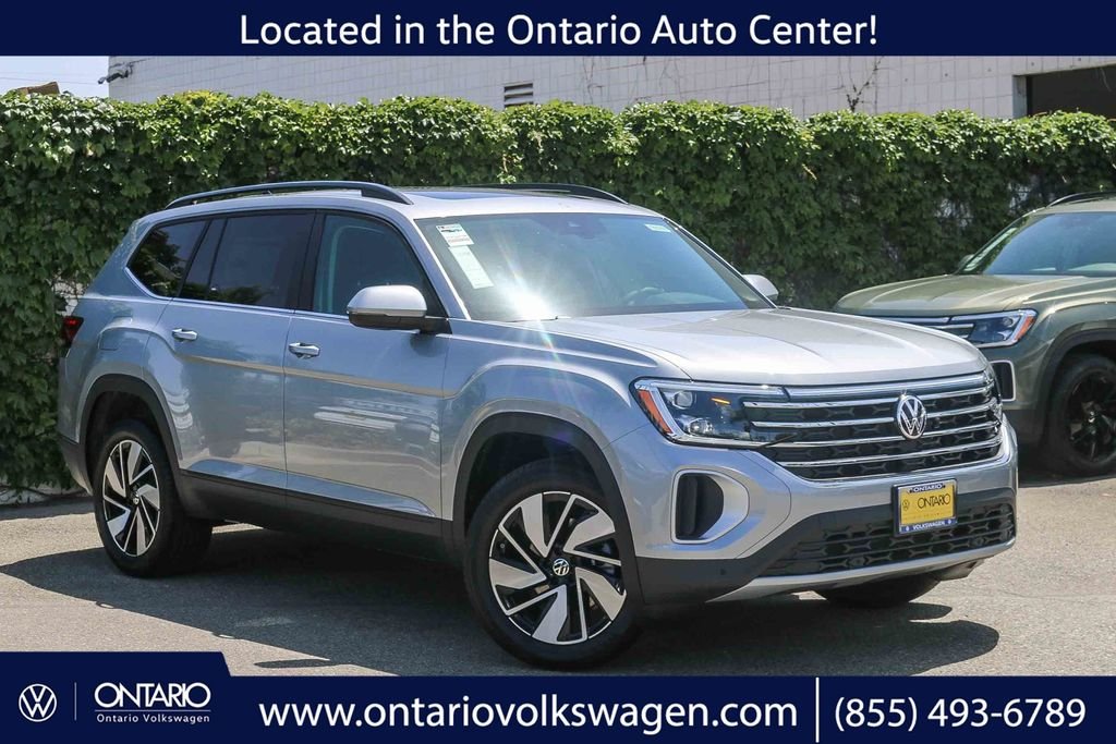 New 2026 Silver Volkswagen 2.0T SE w/Technology image 1