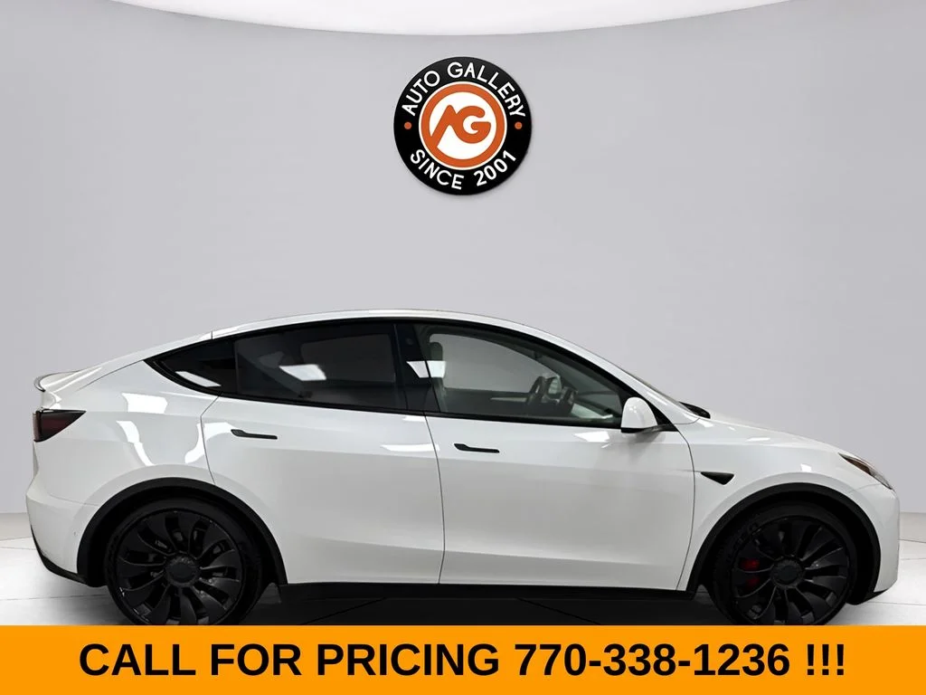 2022 Tesla Model Y Performance Dual Motor All-Wheel Drive's photo