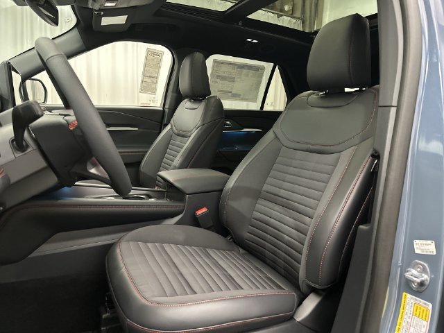 New 2027 Vapor Blue Metallic Ford ST-Line image 15