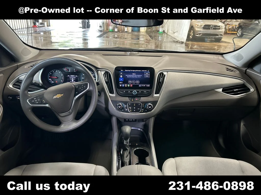 Used 2024 Gray Chevrolet LT image 18