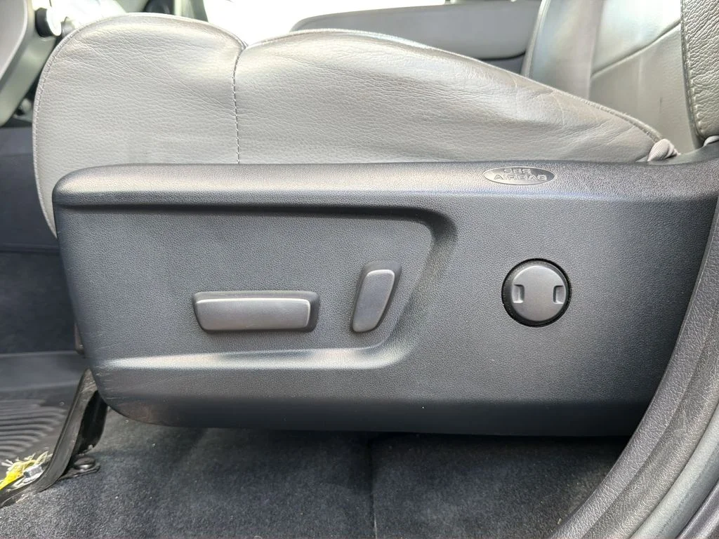 Used 2019 Gray Toyota Limited image 31