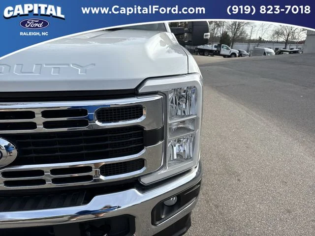 Used 2025 White Ford XLT image 11