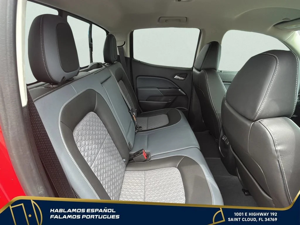 Used 2019 RED HOT Chevrolet 2WD Z71 image 26