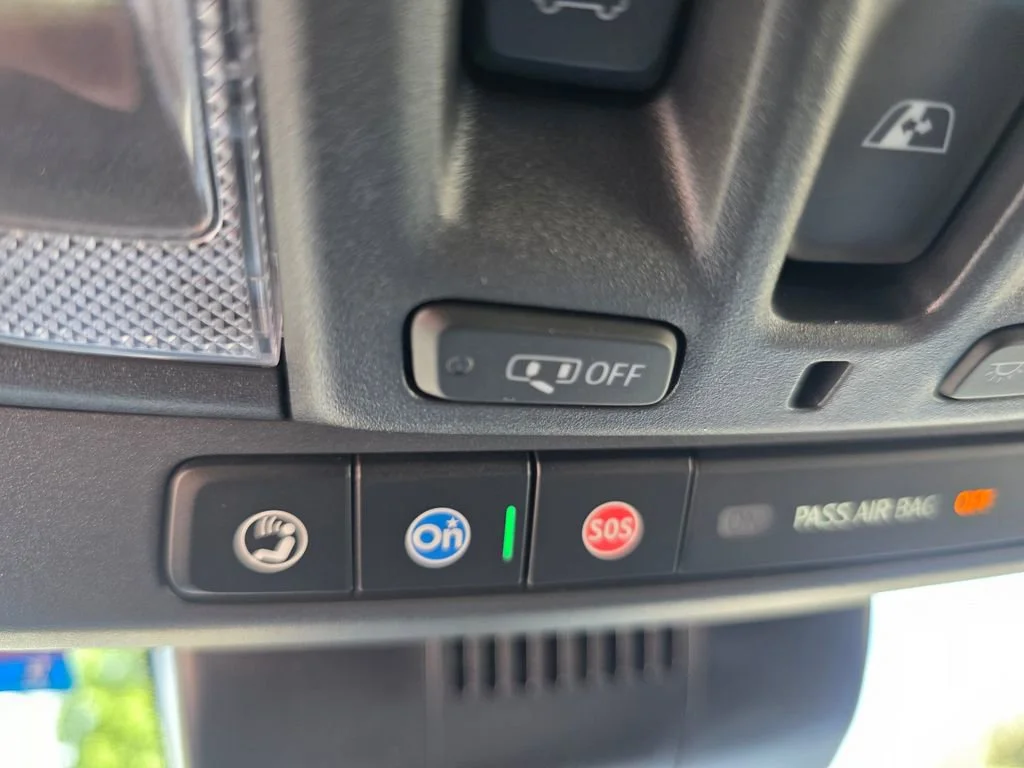 Used 2025 Black Chevrolet High Country image 27
