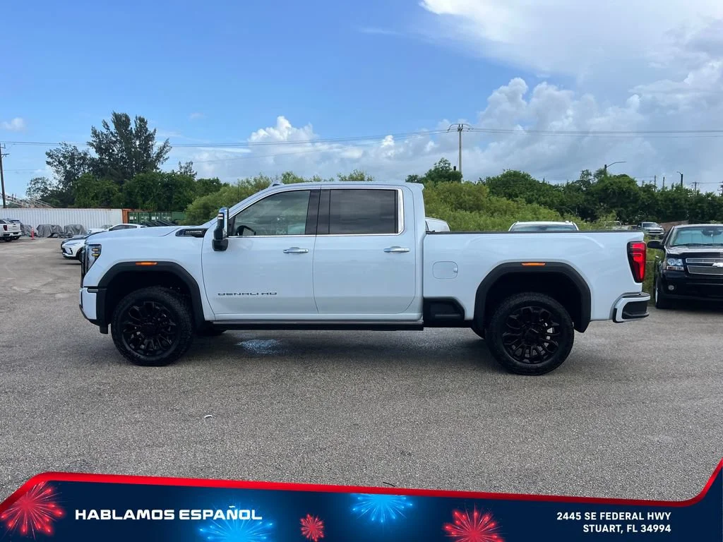 New 2026 Glacier White Tricoat GMC Denali Ultimate image 4