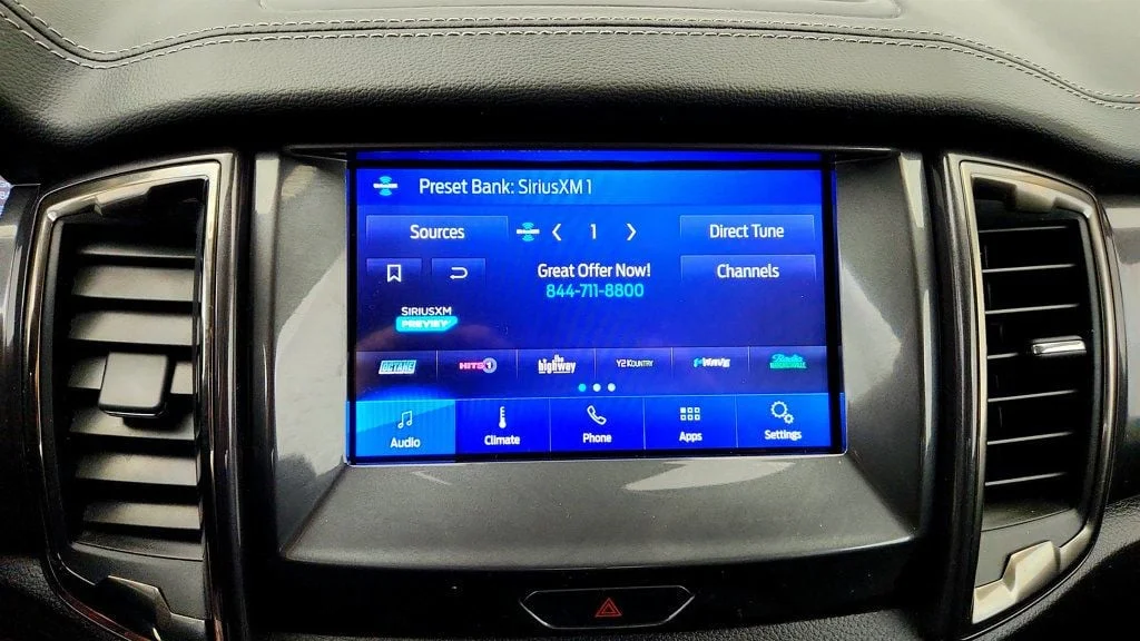 Used 2021 Oxford White Ford LARIAT 4WD SuperCab 6