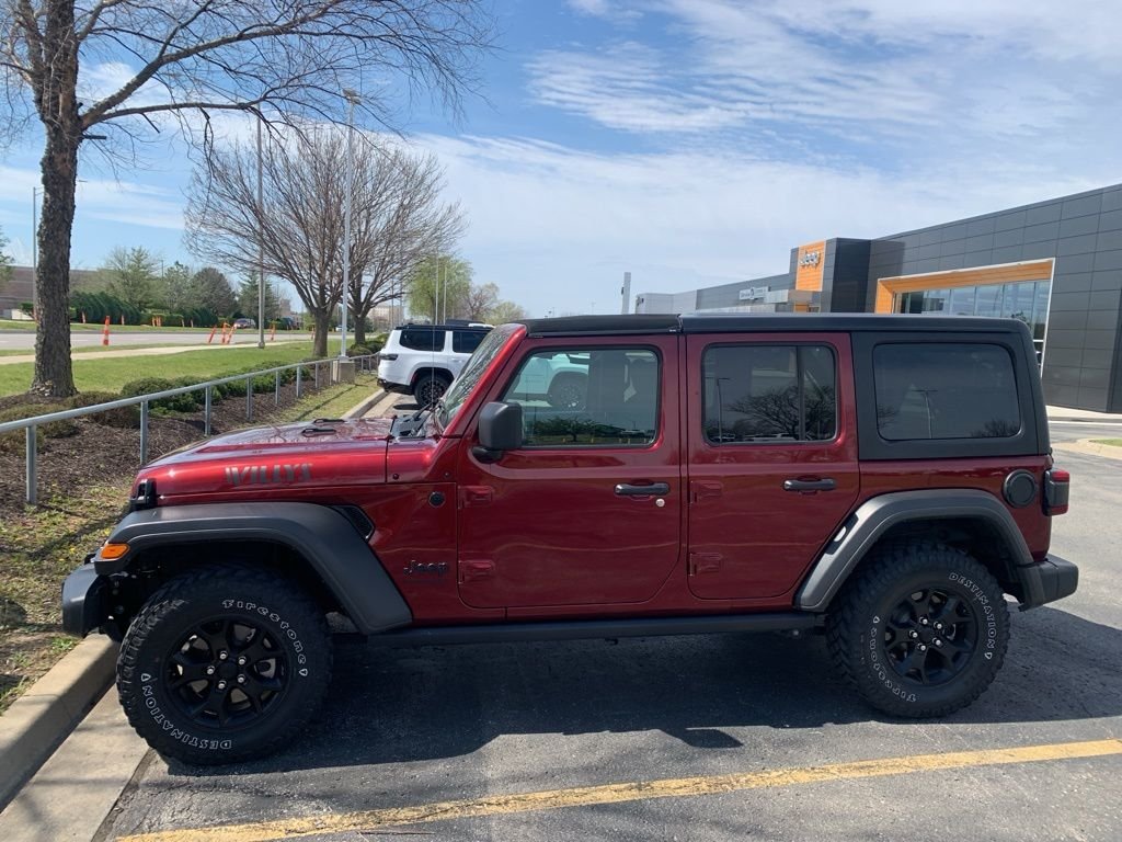 Used 2021 Jeep Wrangler Unlimited Willys with VIN 1C4HJXDG1MW856751 for sale in Kansas City