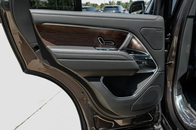 2026 Land Rover Range Rover SE - Photo 56