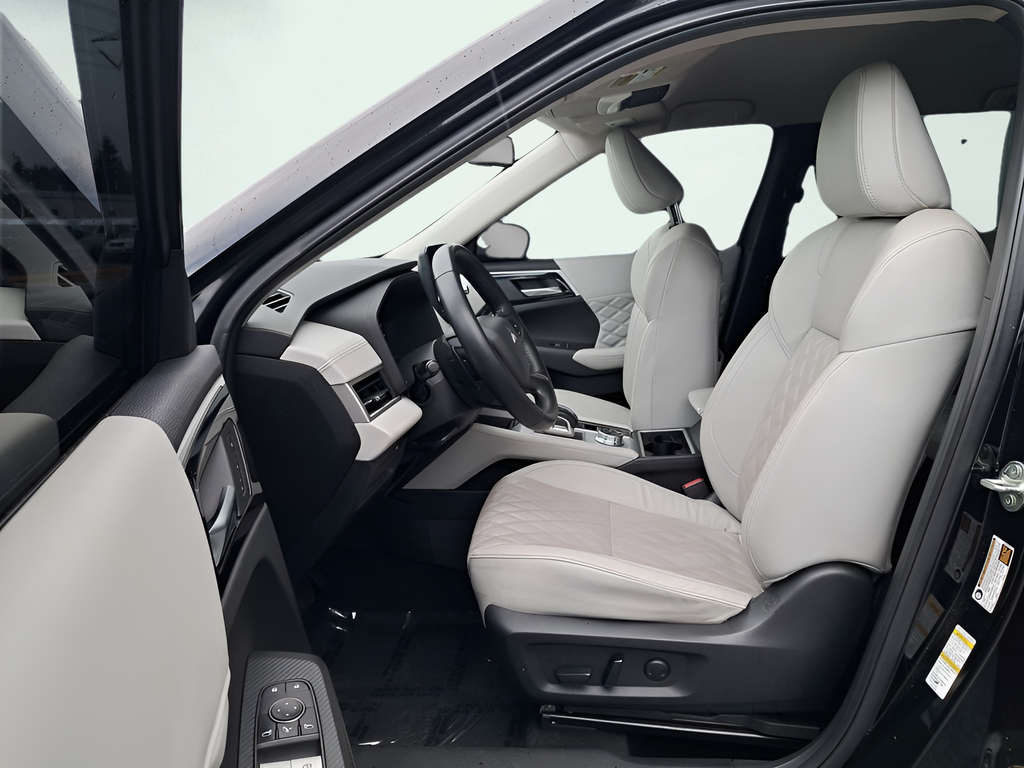 2023 Mitsubishi Outlander SEL - Photo 10