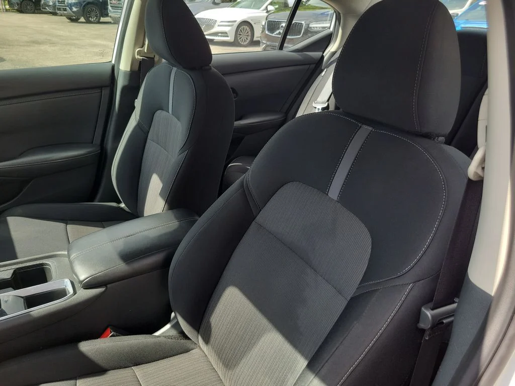 Used 2024 White Nissan SV image 25
