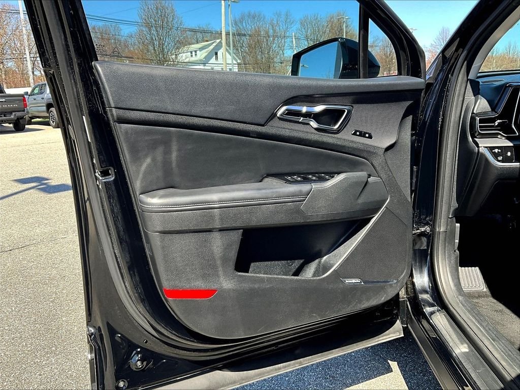 Used 2023 Ebony Black Kia SX-Prestige image 9