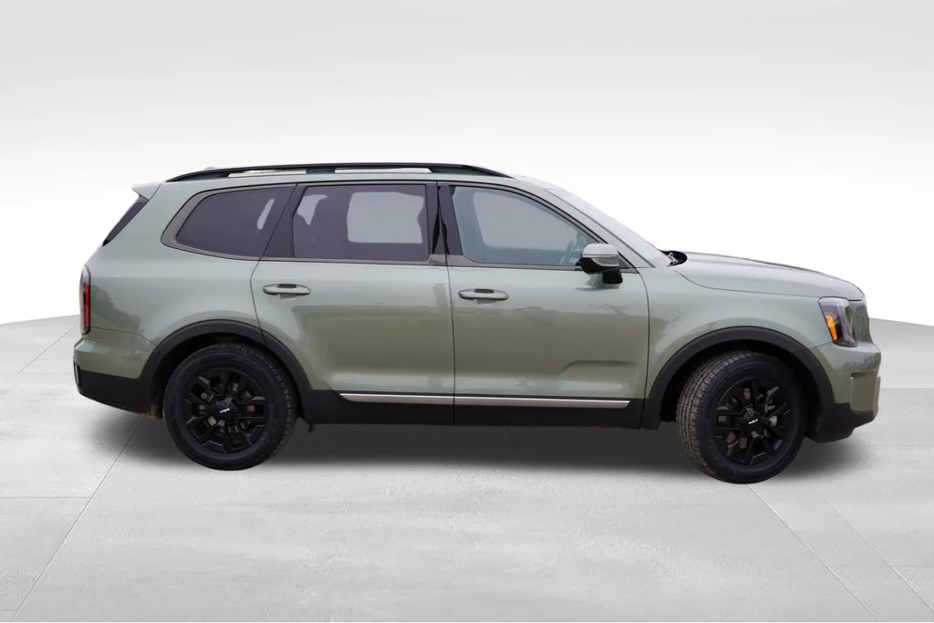 Used 2023 Green Kia SX X-Pro image 3