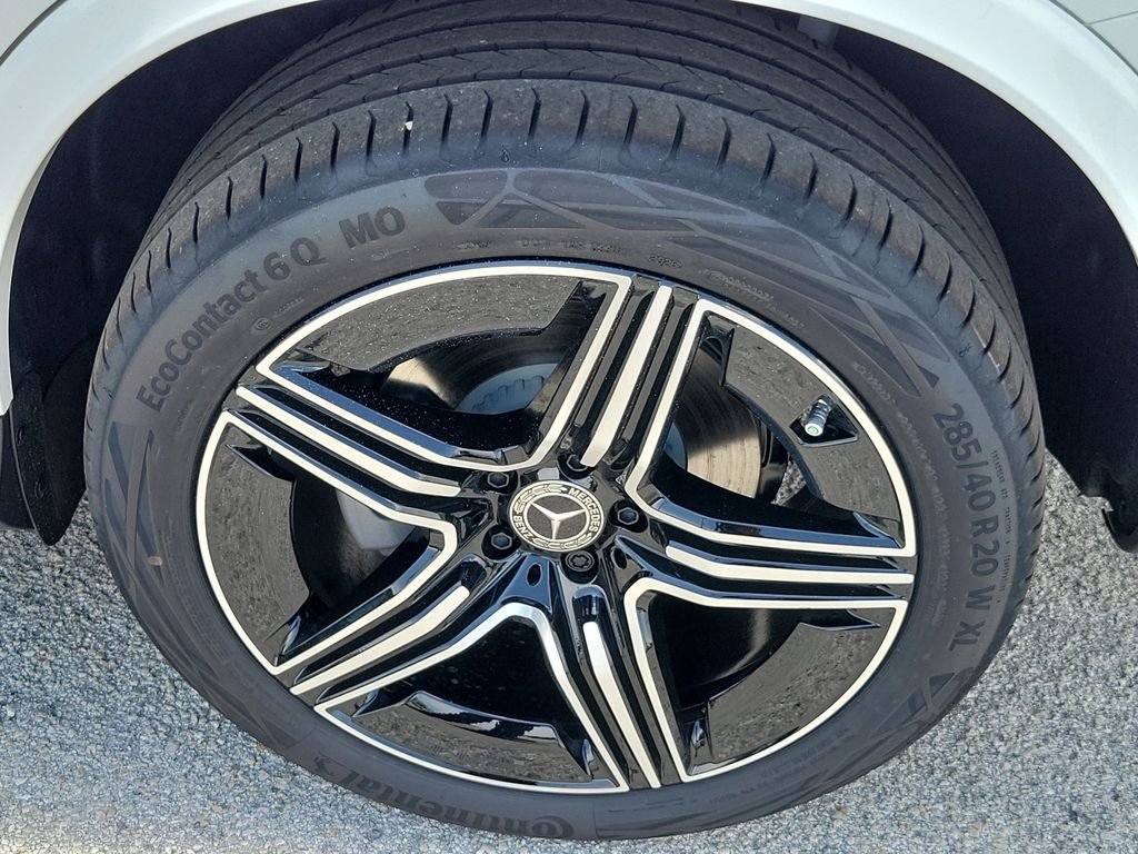 New 2027 Polar White Mercedes-Benz GLC 300 image 8