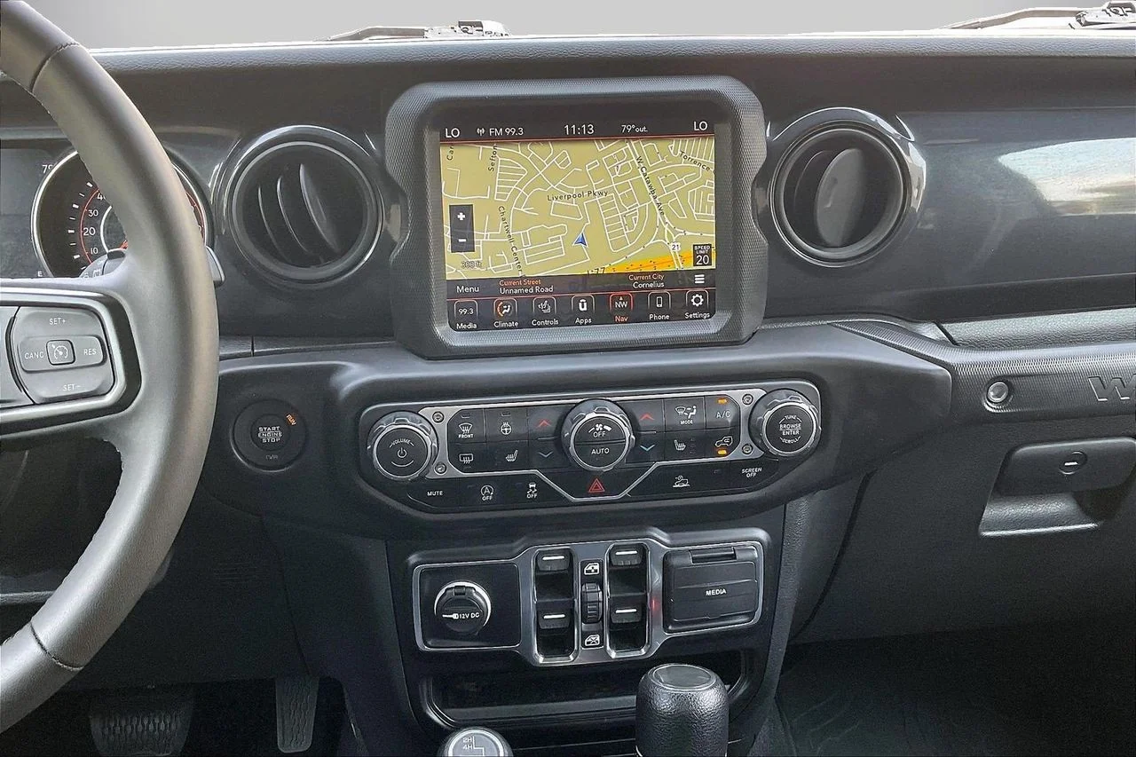 Used 2023 White Jeep Sport image 12