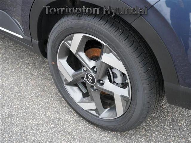 2025 Hyundai Venue Limited - Photo 8