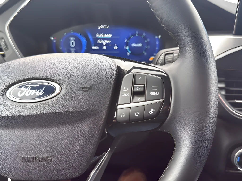 2022 Ford Escape Titanium - Photo 16