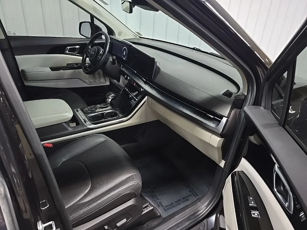 Used 2022 Gray Kia SX Prestige image 16