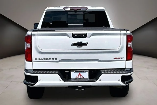 Used 2024 White Chevrolet RST image 5