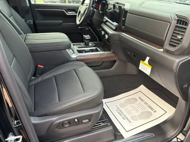 2026 GMC Sierra 1500 SLT - Photo 14