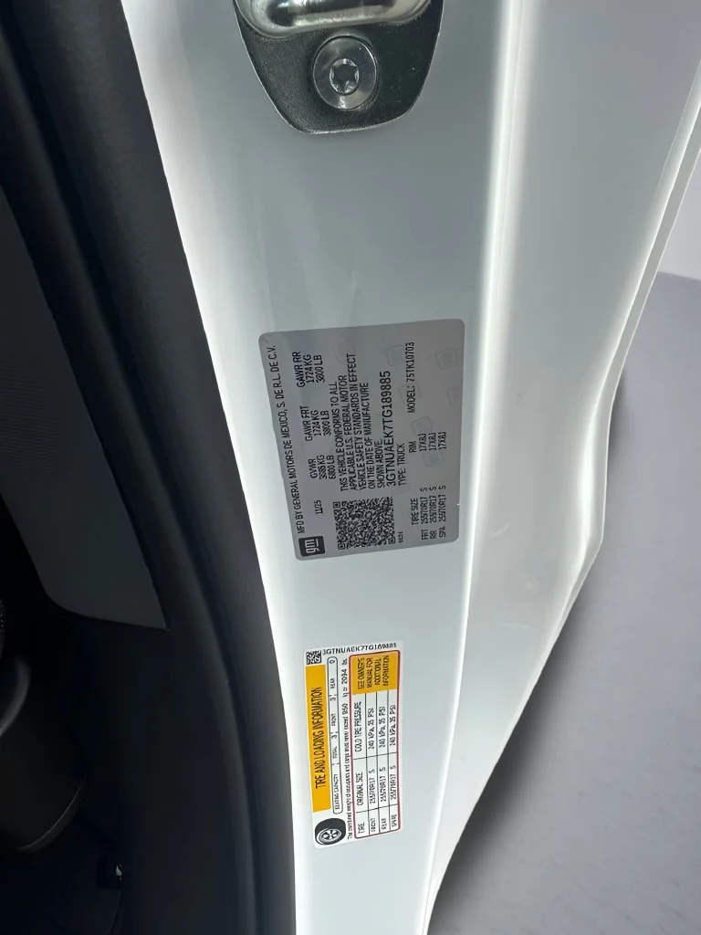 Used 2026 Summit White GMC Pro image 50