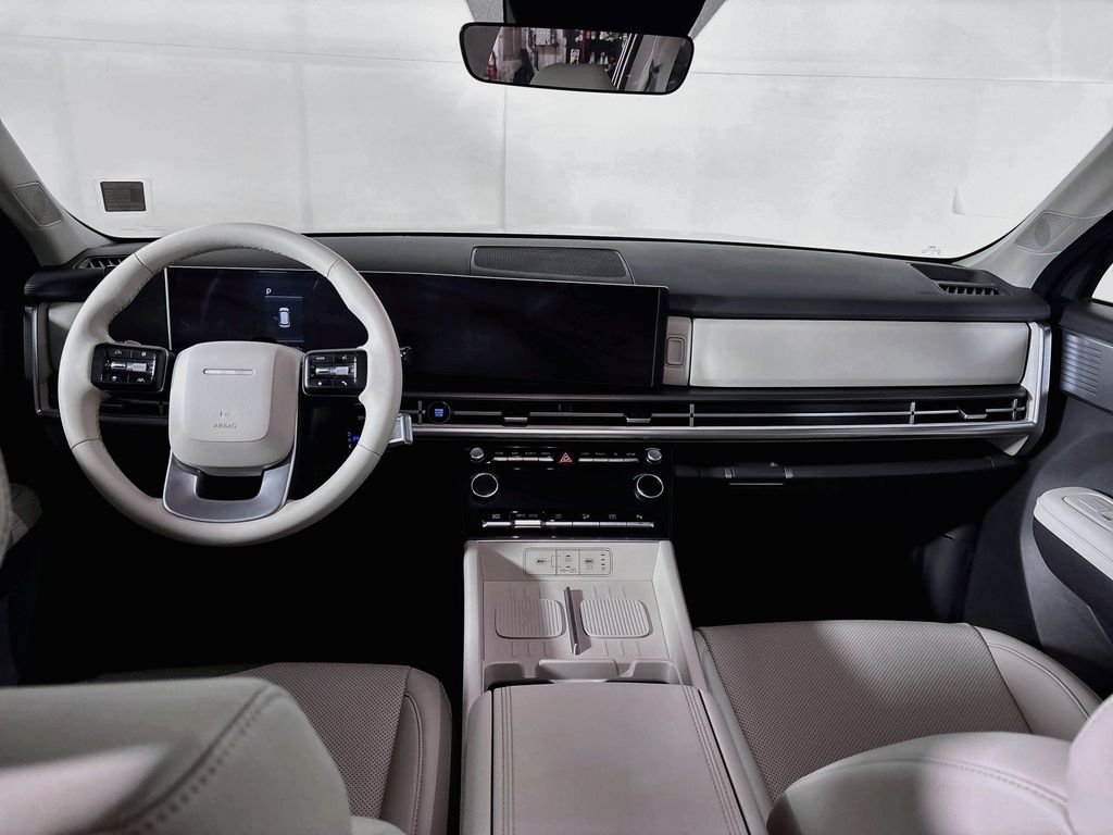 Used 2025 Gray Hyundai SEL image 12