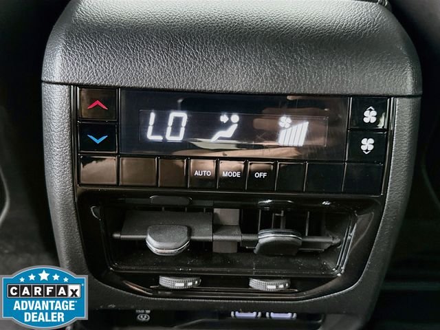 Used 2023 Silver Jeep Altitude image 23