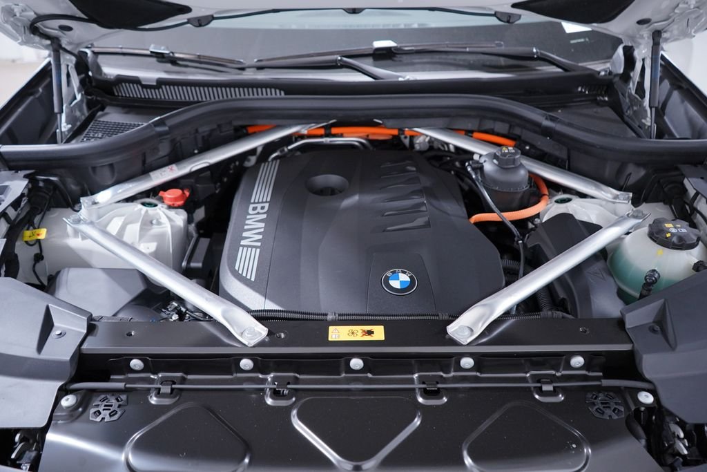 New 2026 Alpine White BMW xDrive50e image 20