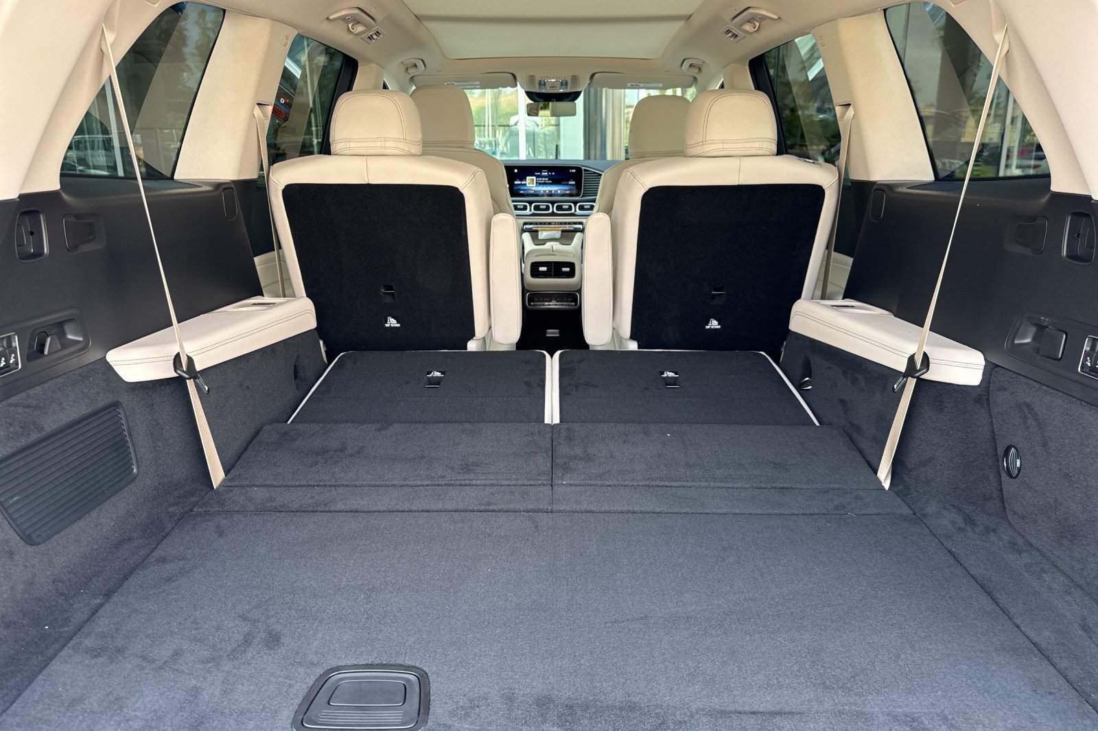 New 2026 Polar White Mercedes-Benz GLS 450 image 37