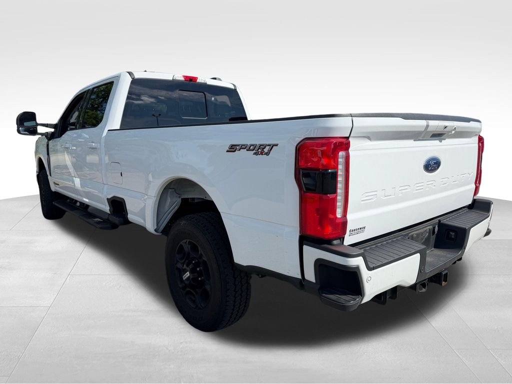 Used 2024 Oxford White Ford XLT image 3