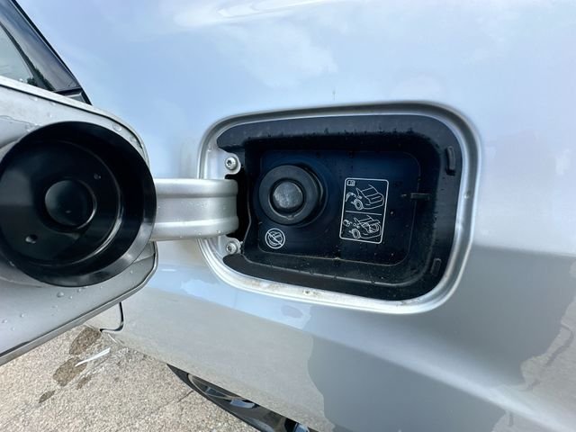 Used 2023 Silver Chrysler Touring image 43