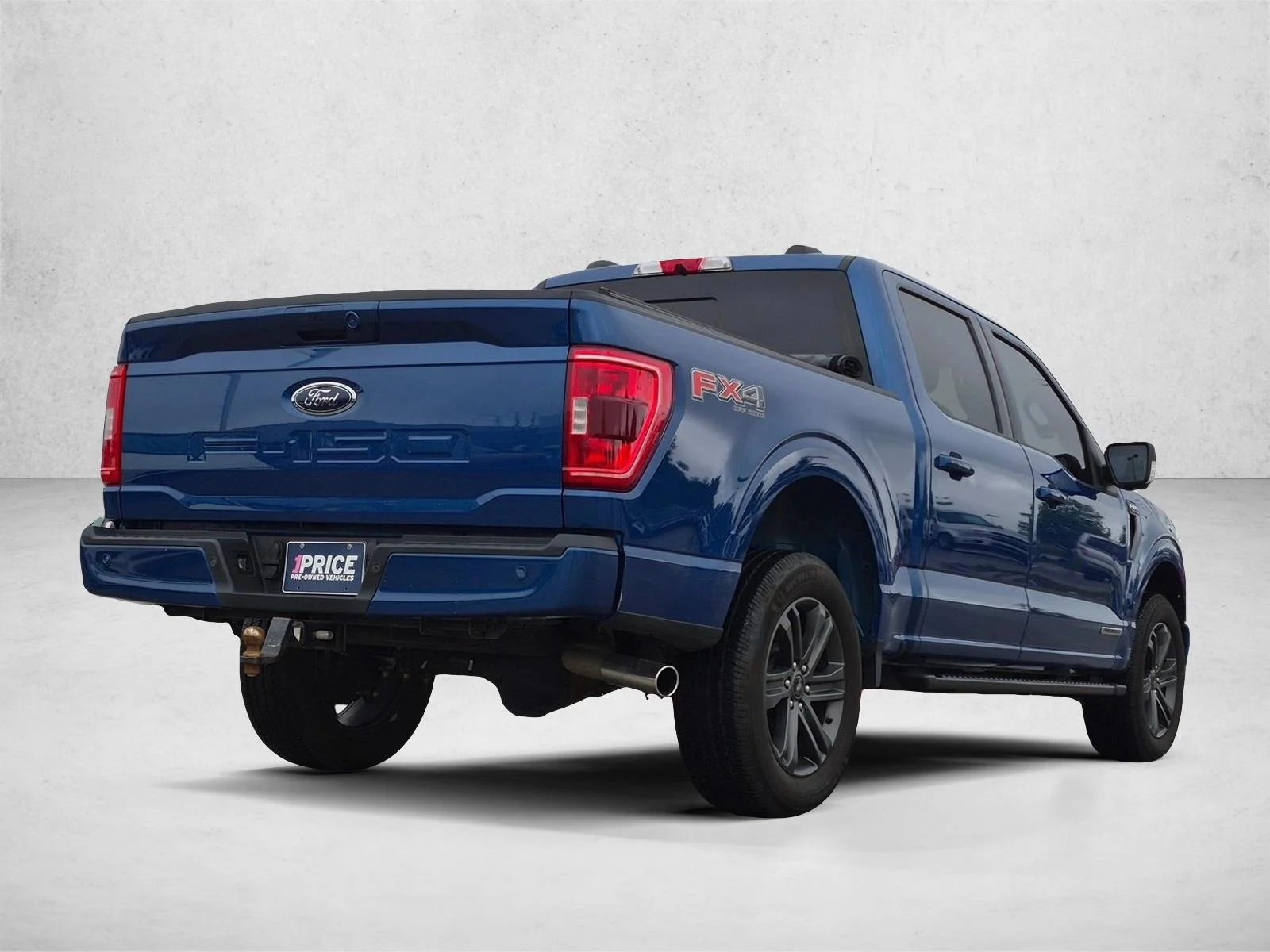 Used 2022 Atlas Blue Metallic Ford XLT image 5