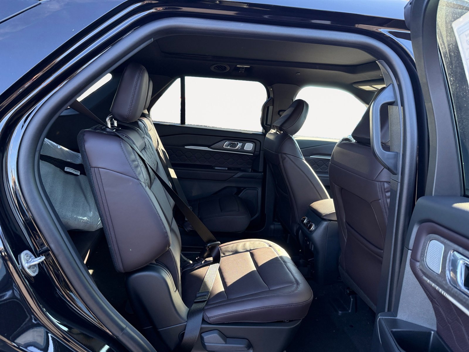 New 2026 Agate Black Metallic Ford Platinum™ image 18