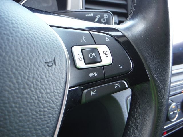 Used 2019 White Volkswagen 3.6L V6 SE image 32