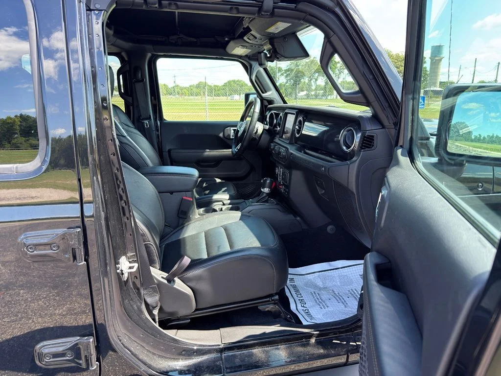 Used 2023 Black Jeep Rubicon 392 image 35