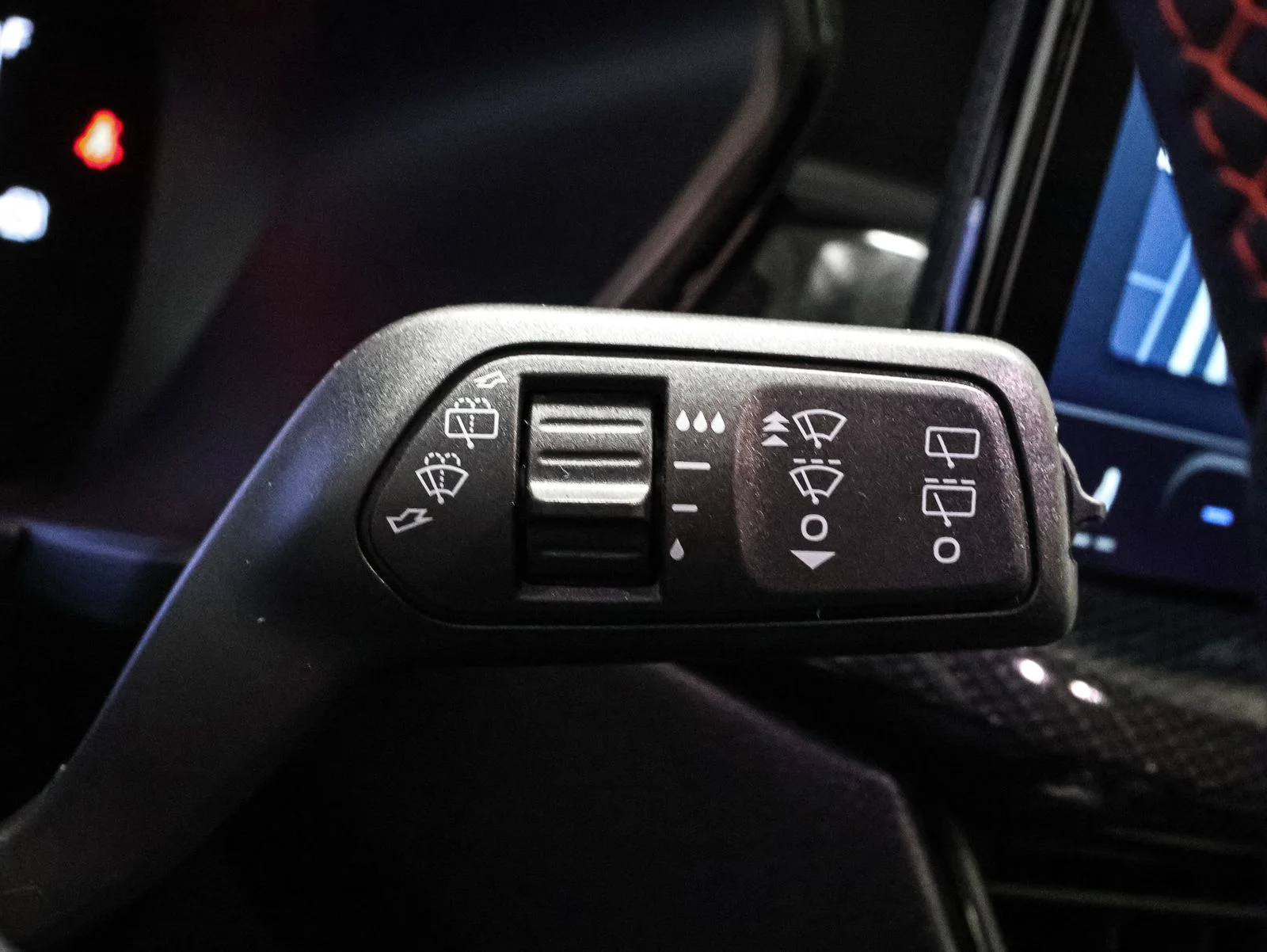 2026 Ford Escape ST-Line - Photo 37
