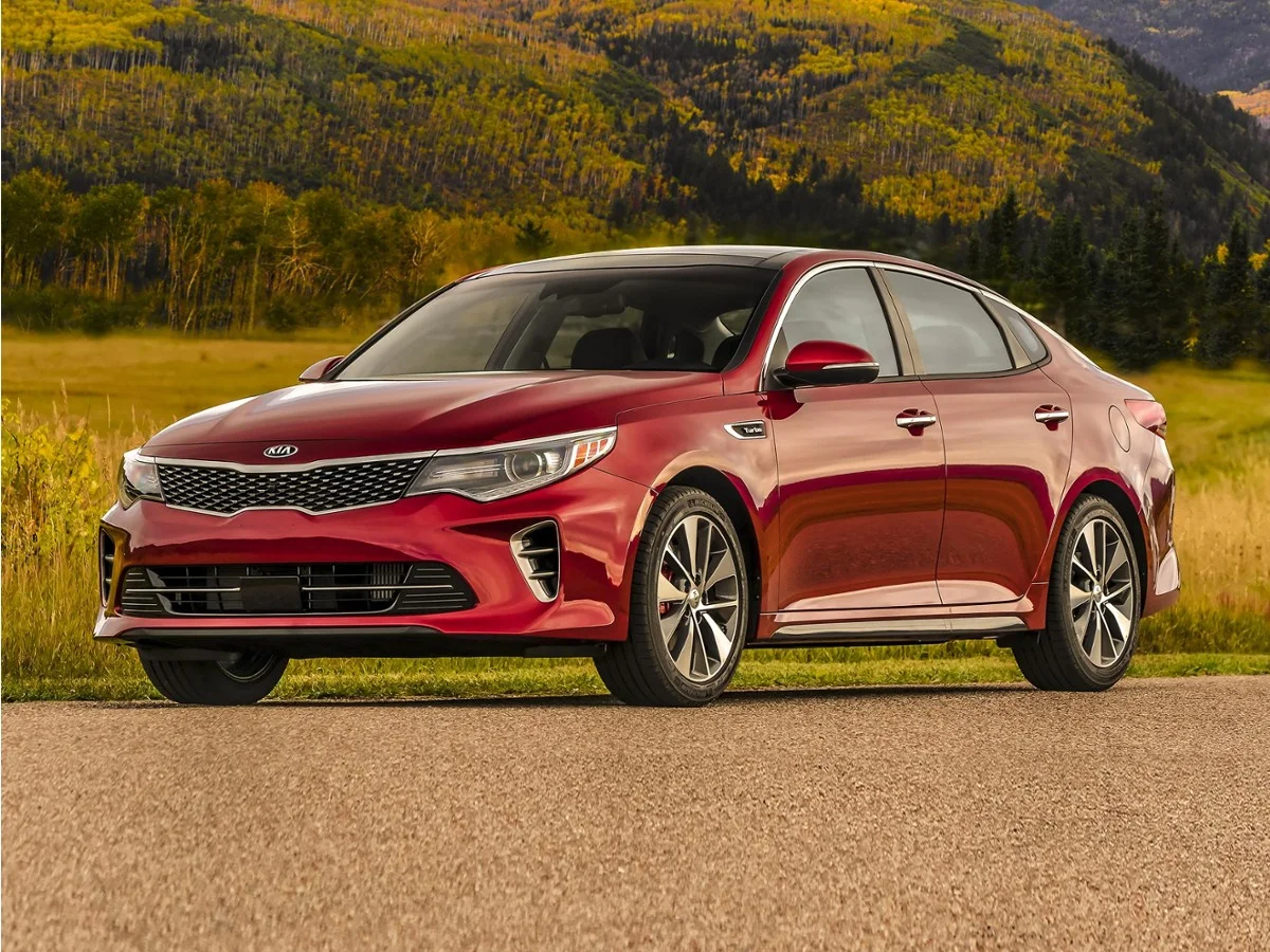 Used 2016 Green Kia LX image 1