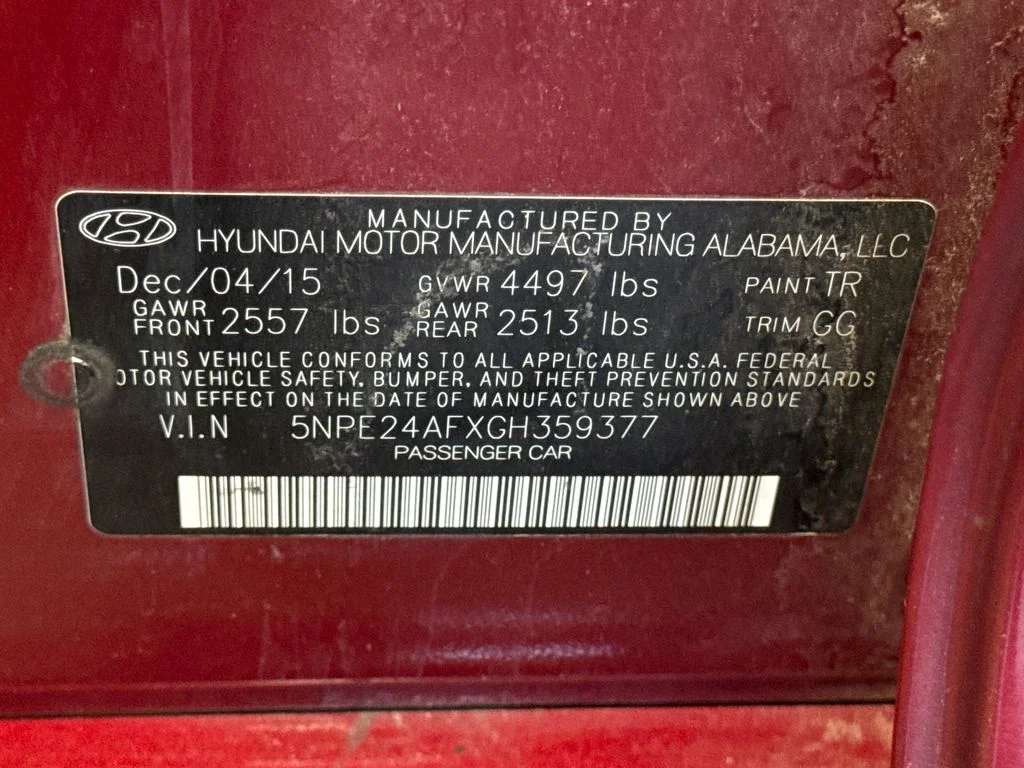 Used 2016 Red Hyundai SE image 22
