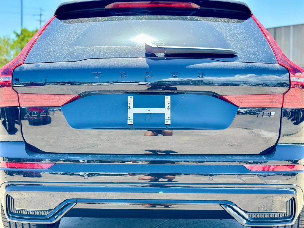 New 2026 Black Volvo  image 5