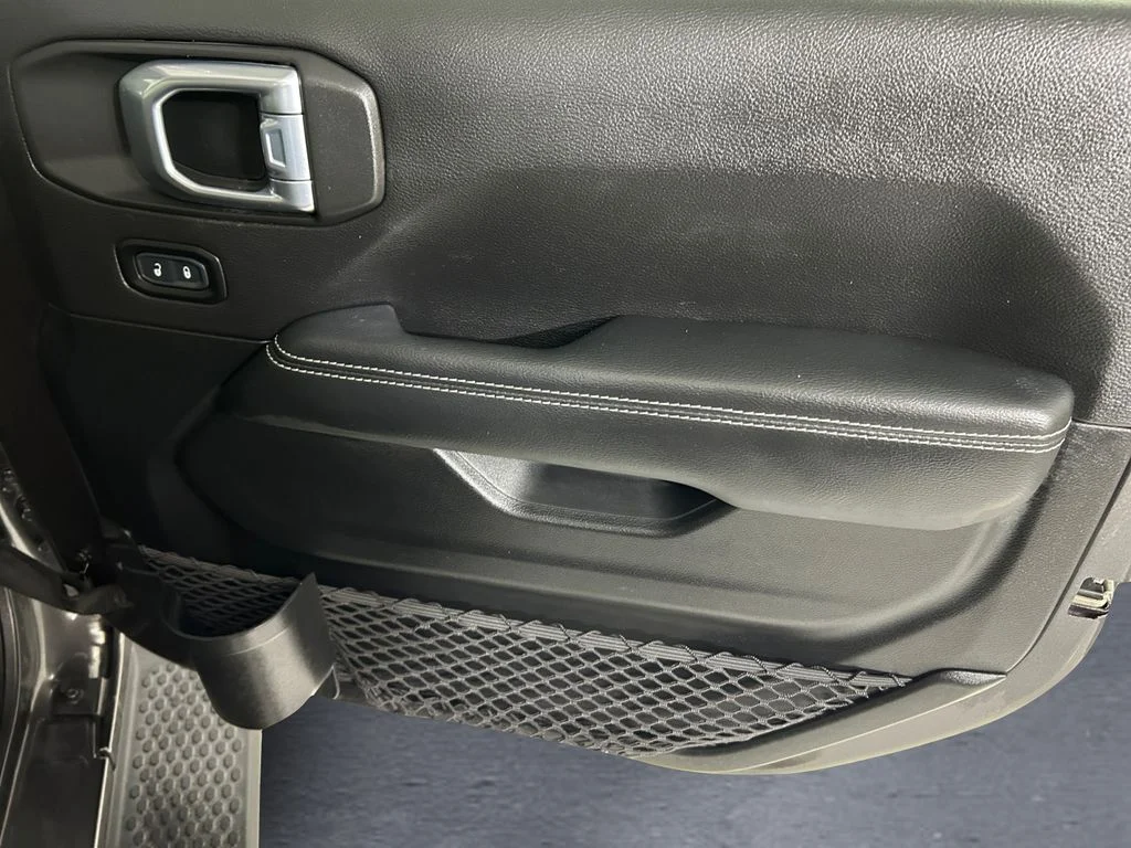 Used 2021 Gray Jeep Unlimited Sahara image 15
