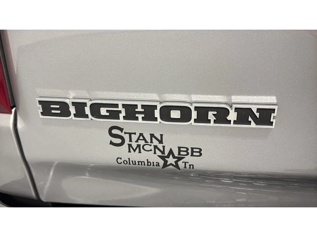 Used 2022 Billet Silver Metallic Clearcoat Ram Big Horn Crew Cab 4X4 3.6L V6 1 OWNER image 8