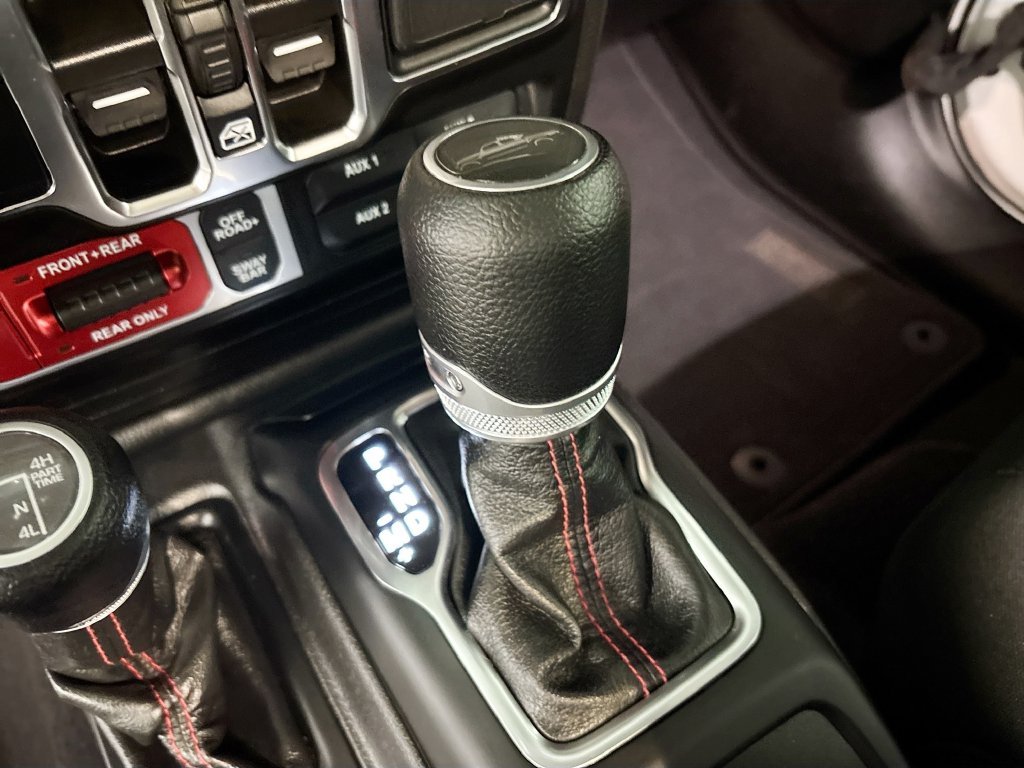 Used 2022 White Jeep Rubicon image 24