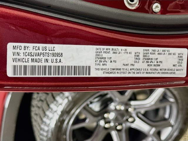 New 2026 Velvet Red Pearl-Coat Exterior Paint Jeep Upland image 34