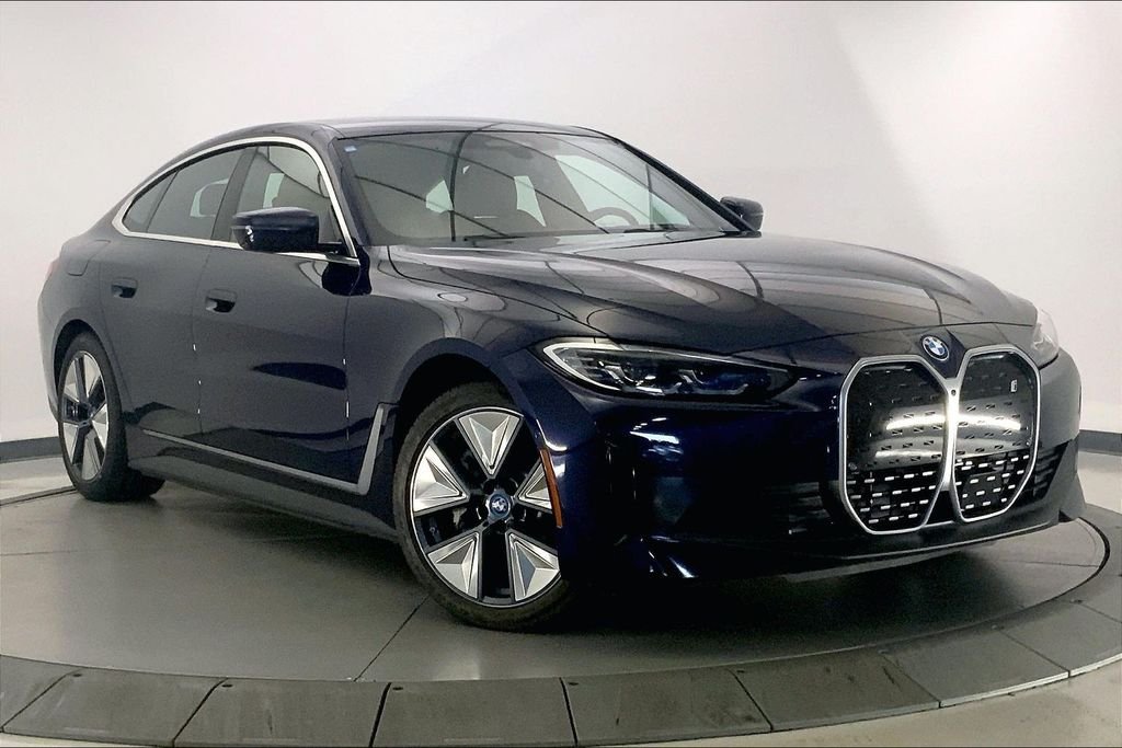 2023 BMW i4 eDrive35's photo
