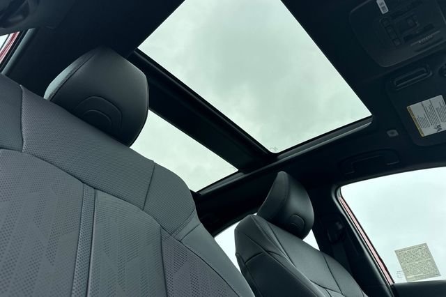 New 2026 Supersonic Red with Midnight Black Metallic roof Toyota XSE image 18
