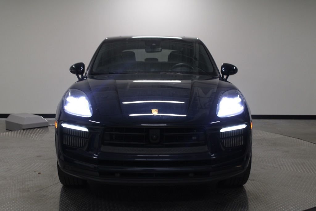 Used 2022  Porsche S image 10