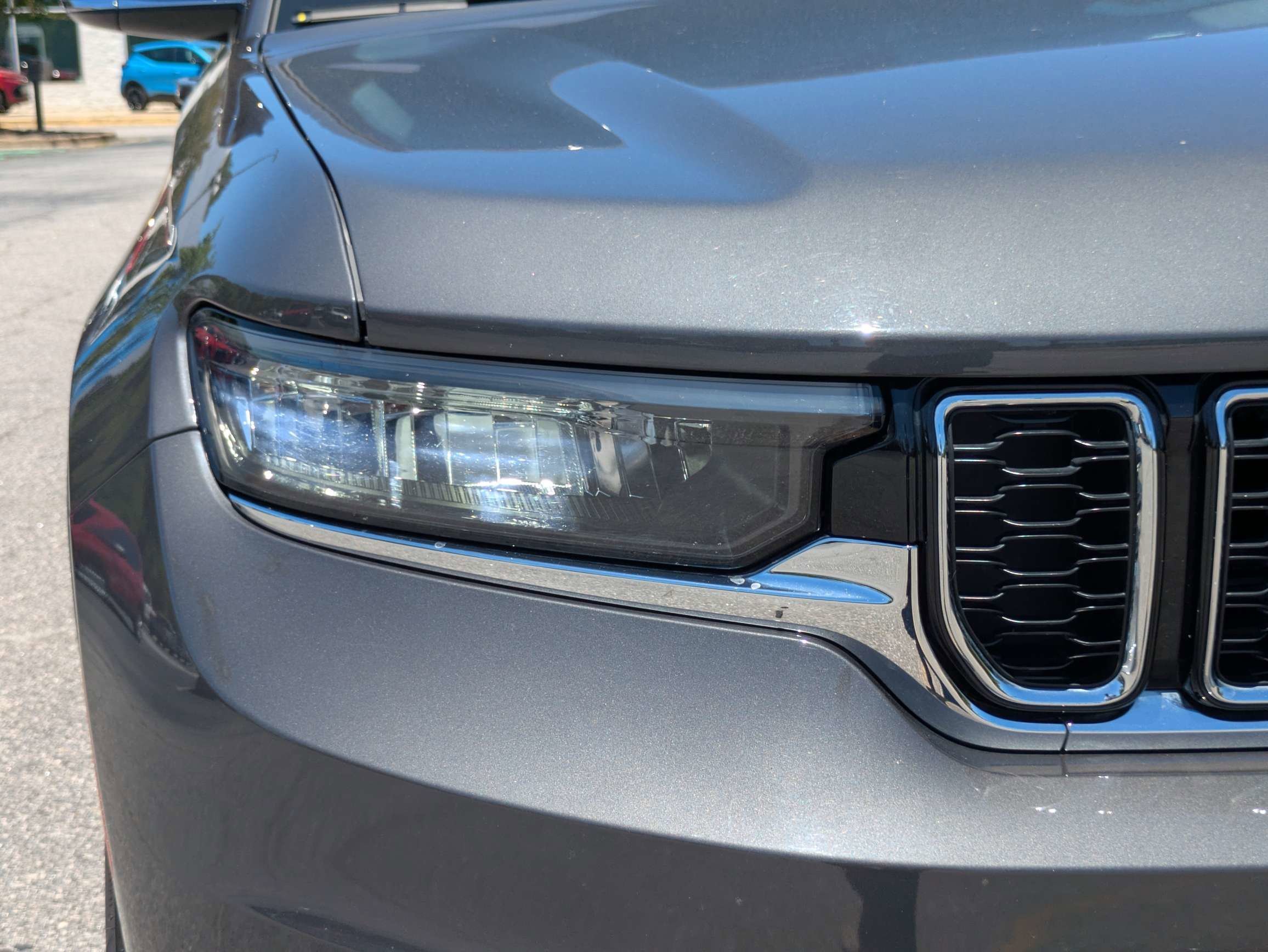 Used 2021 Baltic Gray Metallic Clearcoat Jeep Limited image 10