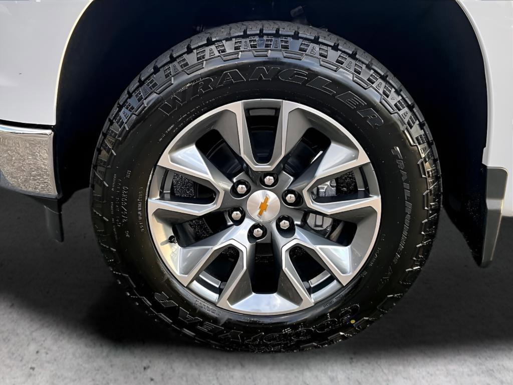 New 2026 Chevrolet Silverado 1500 LT 4D Crew Cab